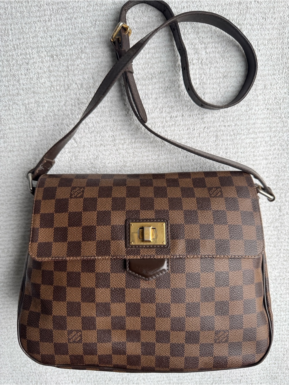 Louis Vuitton Damier Ebene Besace Rosebery bag